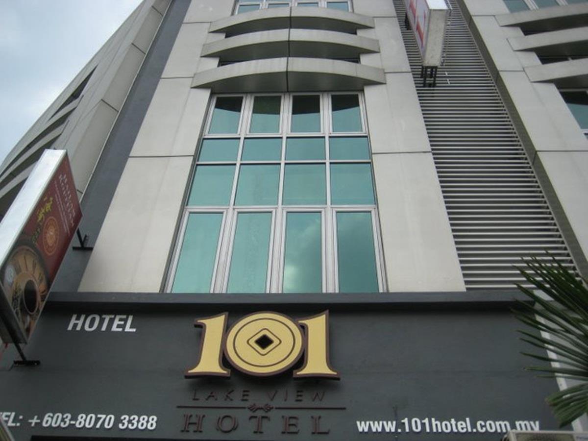 101 Lake View Hotel Puchong Esterno foto