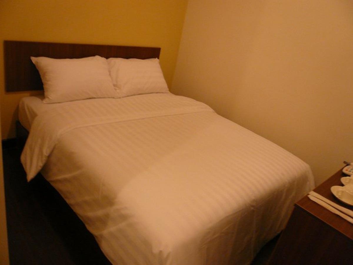101 Lake View Hotel Puchong Esterno foto