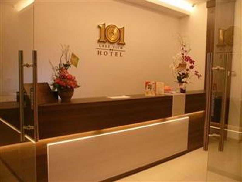 101 Lake View Hotel Puchong Esterno foto