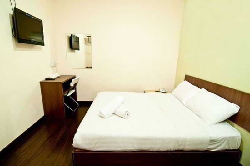 101 Lake View Hotel Puchong Esterno foto